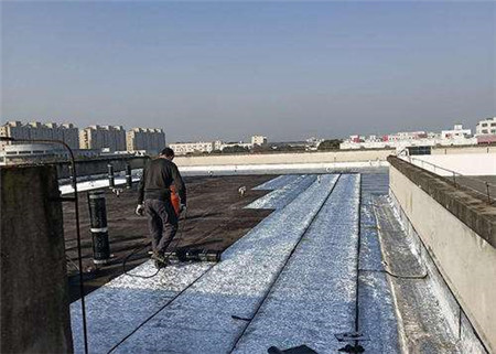 防水工程室外温度低于5℃不能进行施工